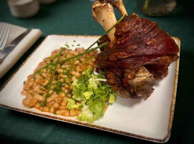 Ciolan de porc crocant